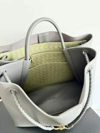 Picture of Bottega Veneta Handbags _SKUfw196404351fw